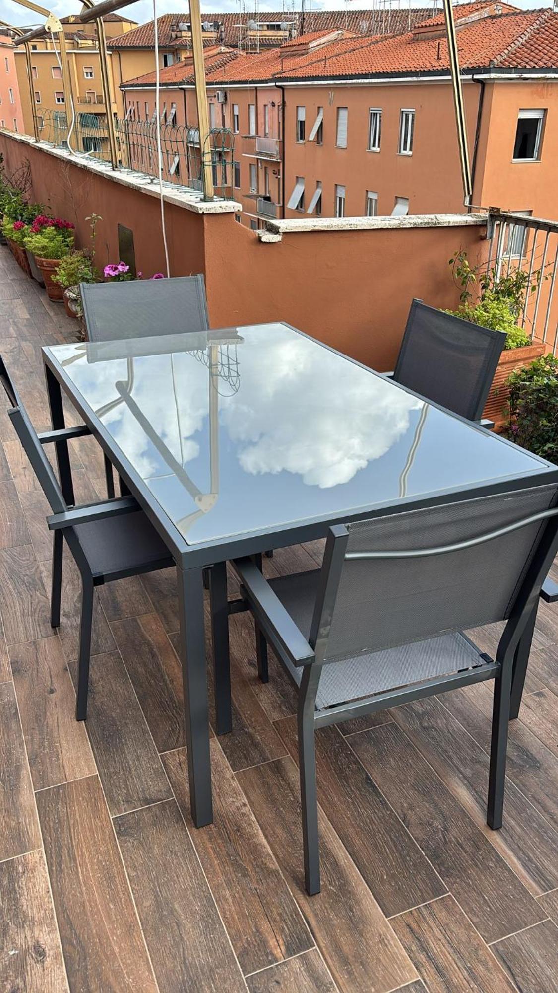 La Terrazza Su Apartment *